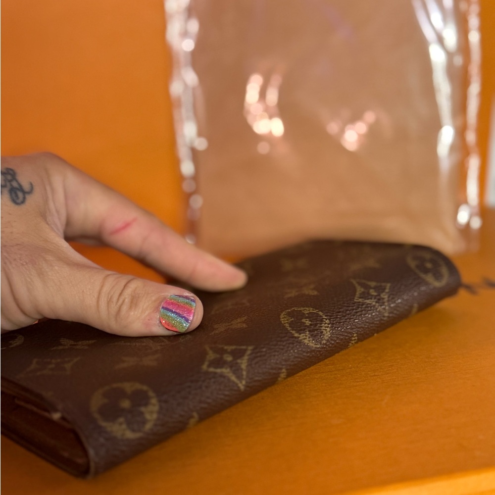 Louis Vuitton Monogram Sarah Wallet Brown Canvas Clutch - Picture 12 of 14